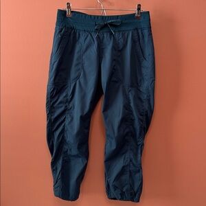 The North Face Women's Aphrodite 2.0 Capris